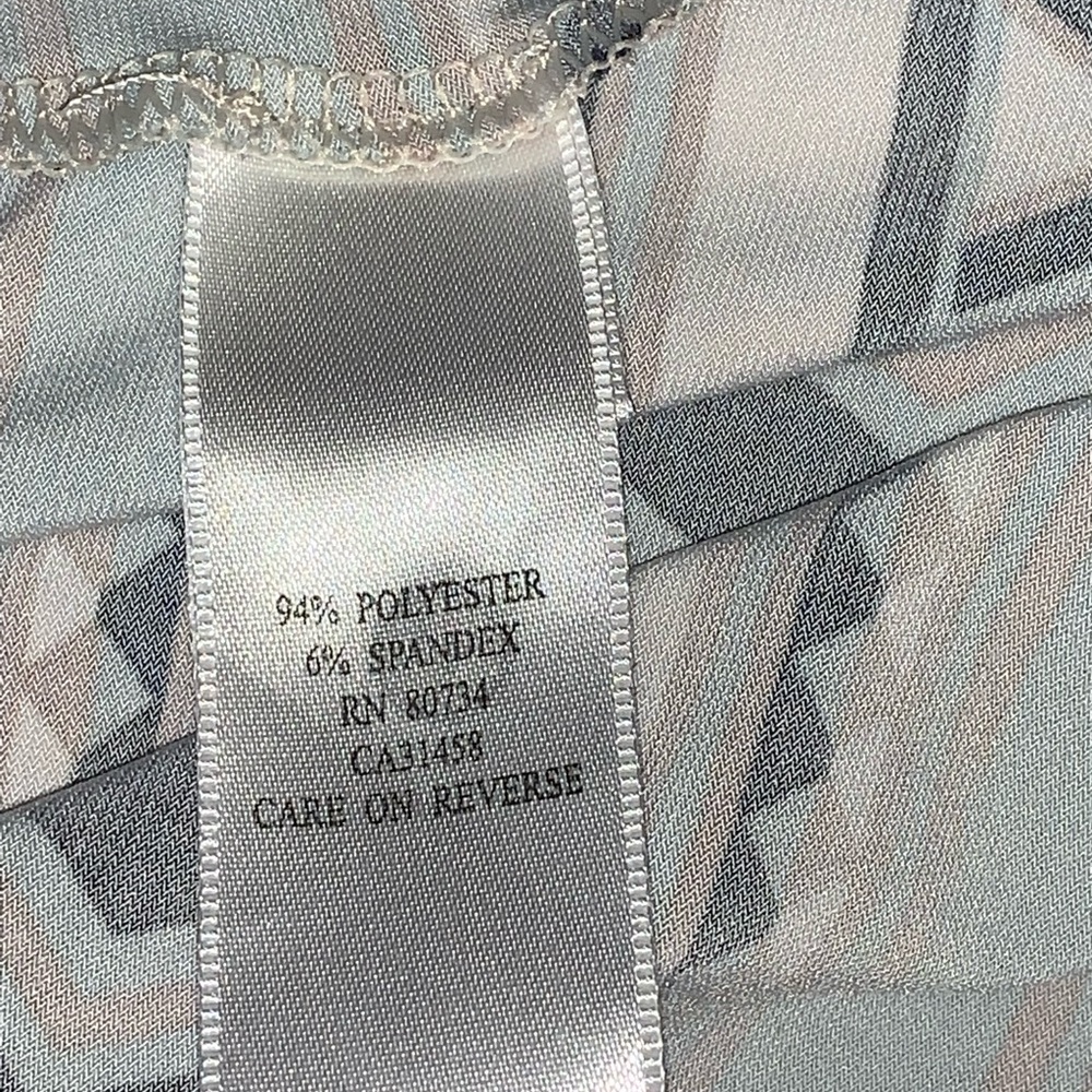 BCBG MaxAzria Halter Neck Cocktail Dress with twist front (size L) - Picture 7 of 10